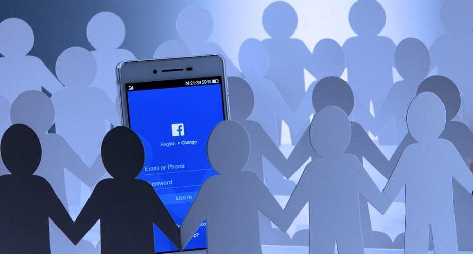 Facebook Groups to establish a devoted community